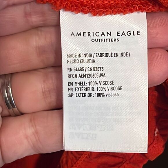 American Eagle Red Long Sleeve V-Neck Top Size Small - Picture 5 of 5